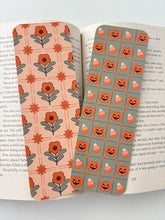 Load image into Gallery viewer, Halloween bookmark bundle (pack of 29)👻🎃
